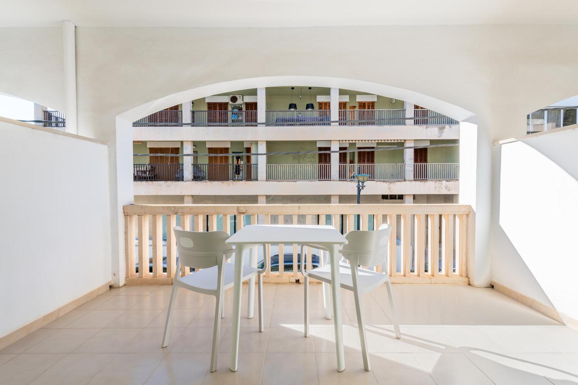 Hotel Martorell By Mhr Колонья Сант Джордин Экстерьер фото