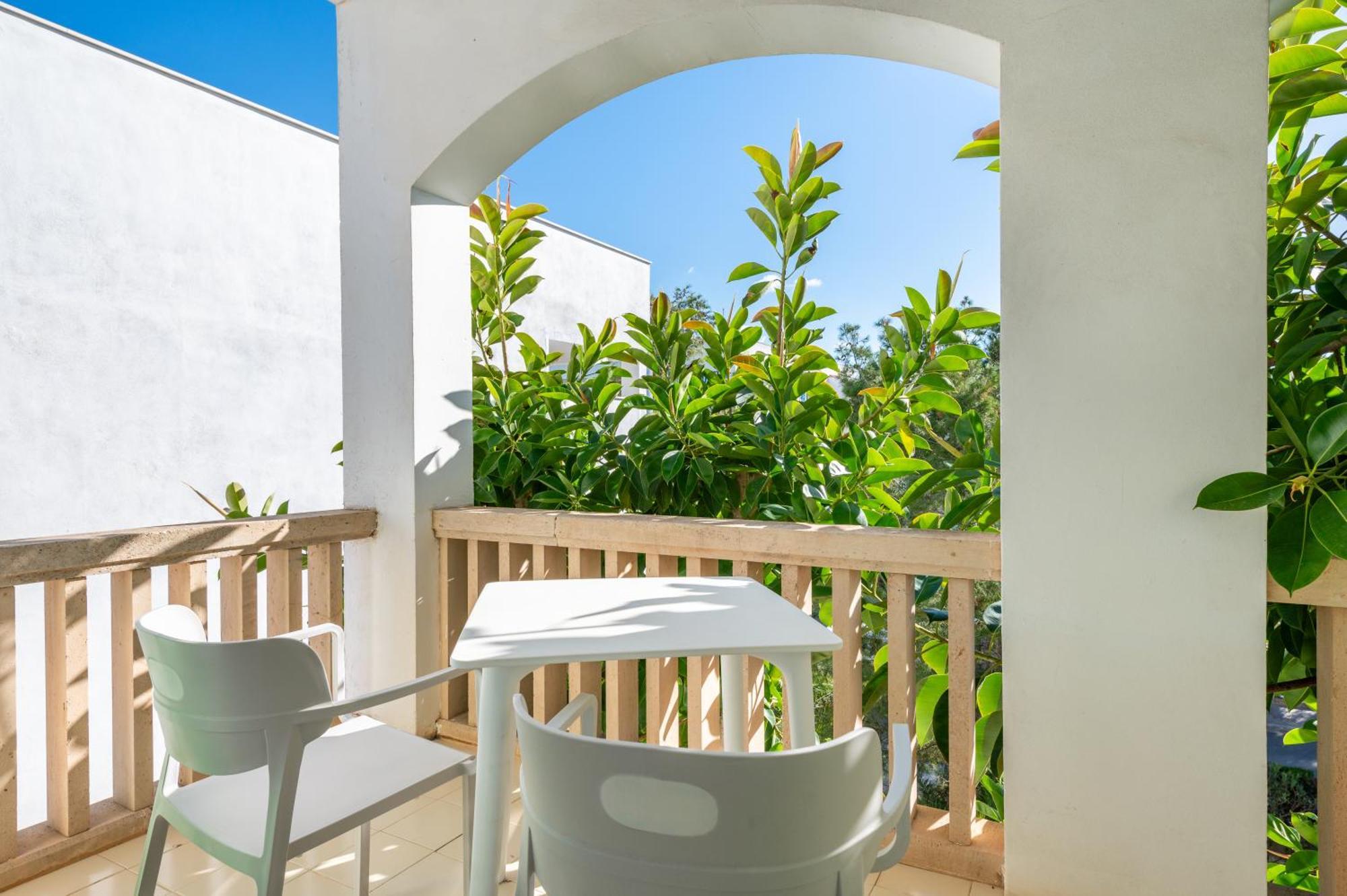 Hotel Martorell By Mhr Колонья Сант Джордин Экстерьер фото