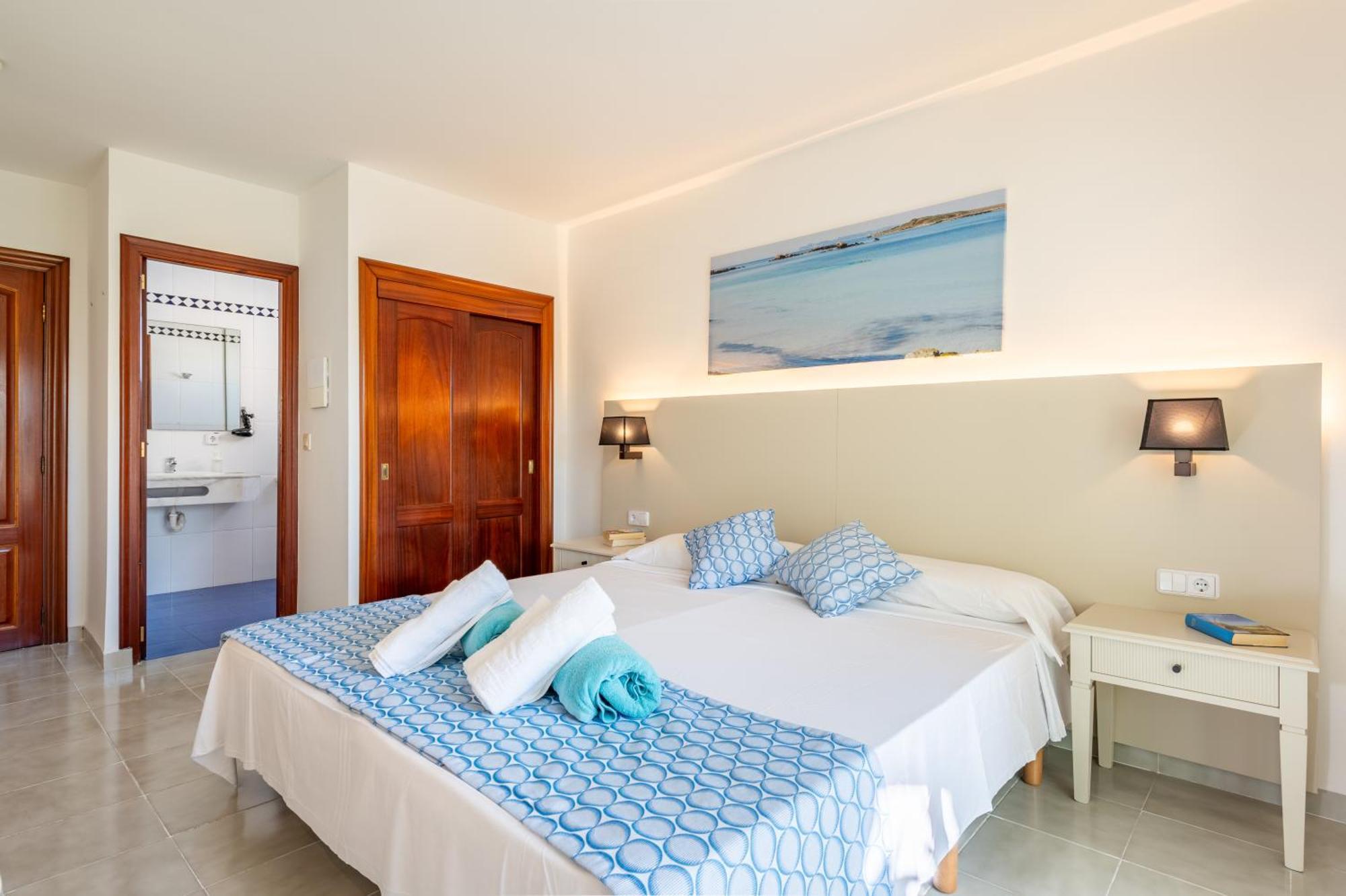 Hotel Martorell By Mhr Колонья Сант Джордин Экстерьер фото