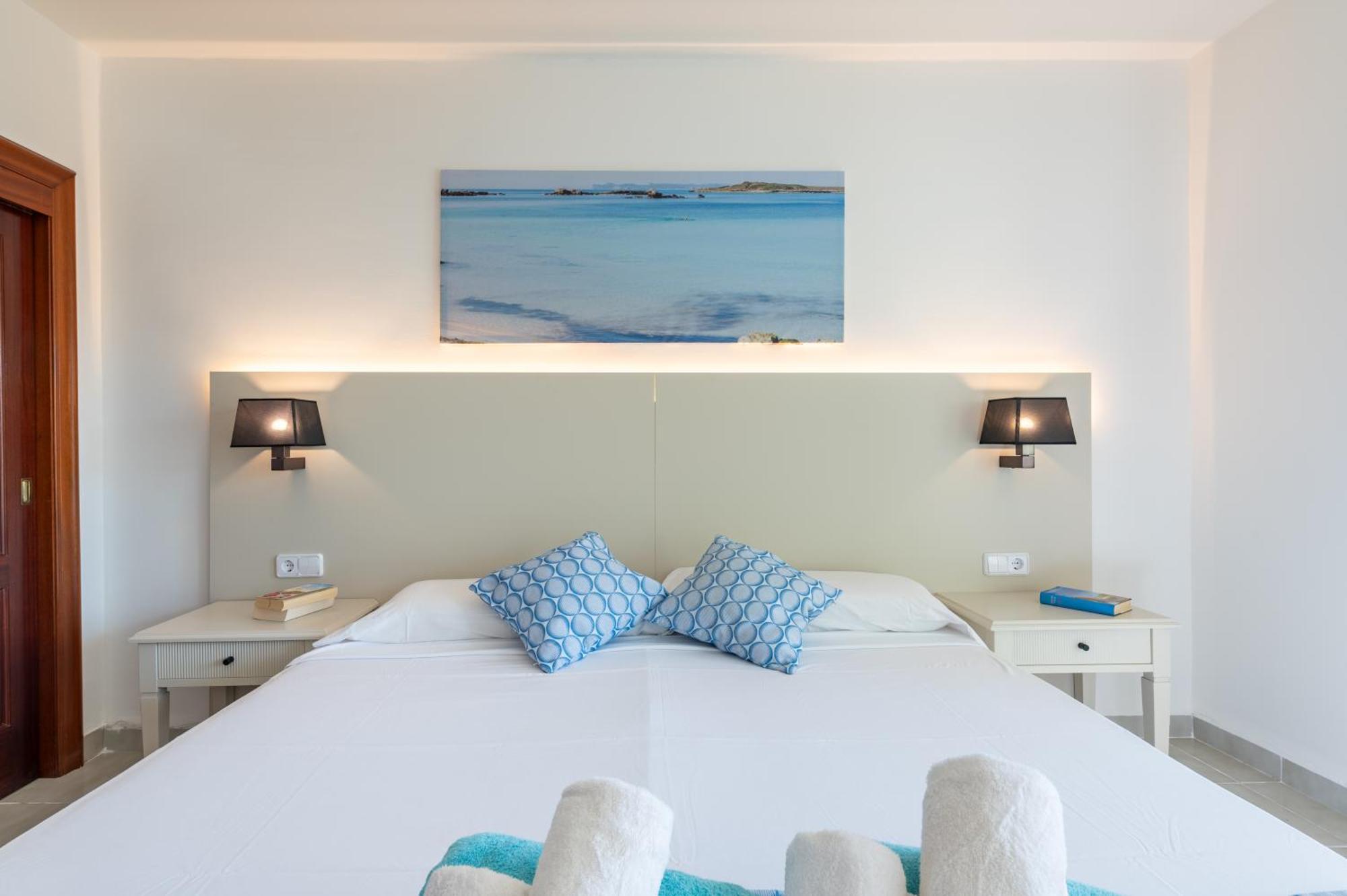 Hotel Martorell By Mhr Колонья Сант Джордин Экстерьер фото